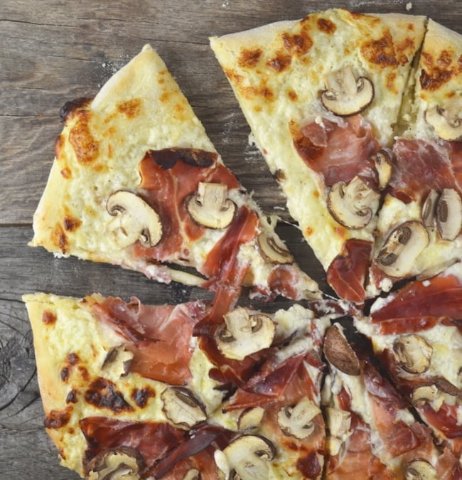 cheesy-speck-mushroom-pizza-3-www-insidetherustickitchen-com