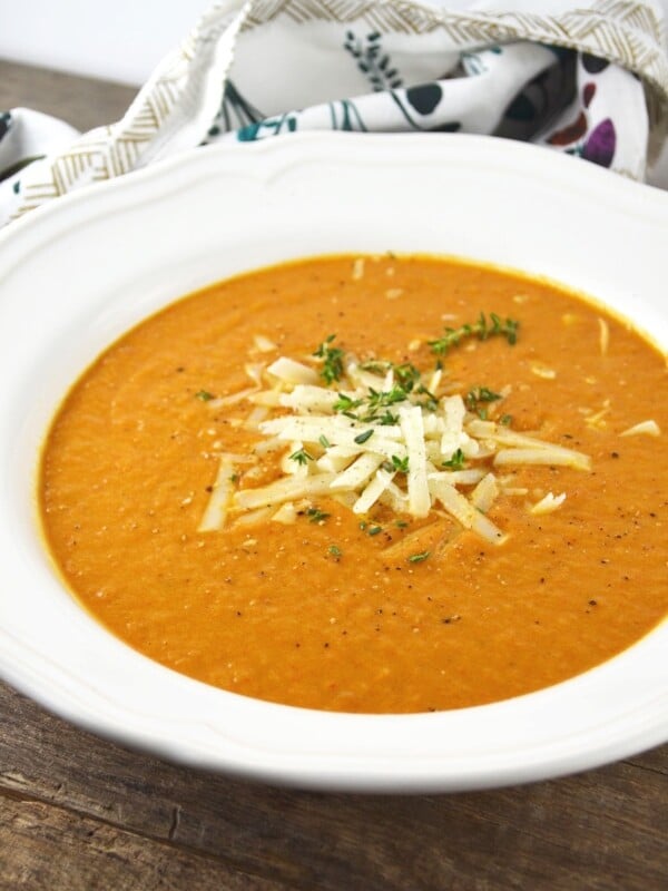 This Roasted Vegetable Soup is packed full of delicious flavour, made from roasted squash, red pepper, eggplant and garlic. www.insidetherustickitchen.com