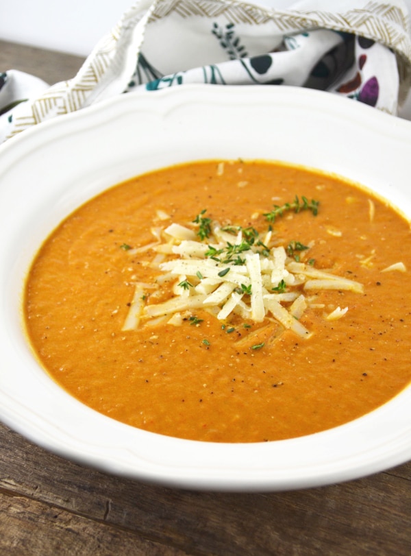 This Roasted Vegetable Soup is packed full of delicious flavour, made from roasted squash, red pepper, eggplant and garlic. www.insidetherustickitchen.com