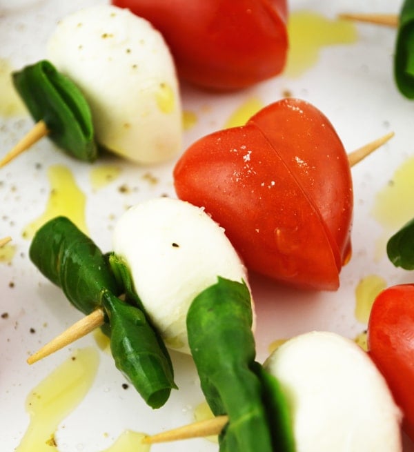 Valentine's Caprese Skewers www.insidetherustickitchen.com