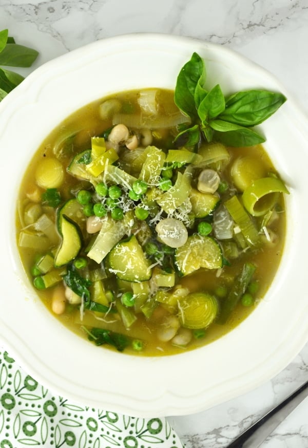 Minestrone primavera www.insidetherustickitchen.com