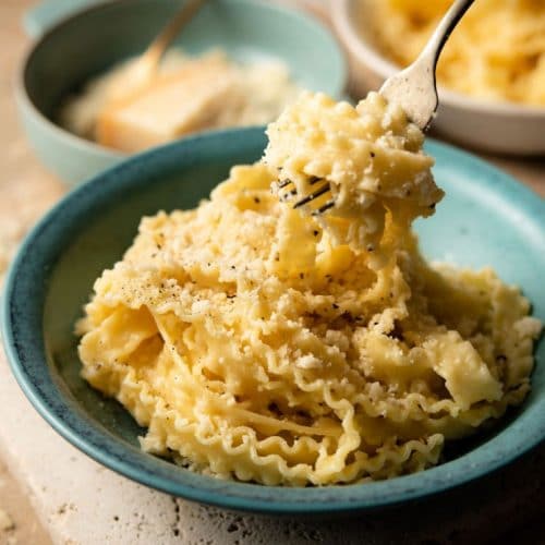 photo Square Pasta With Cheese Inside easy parmesan pasta with butter and pepper