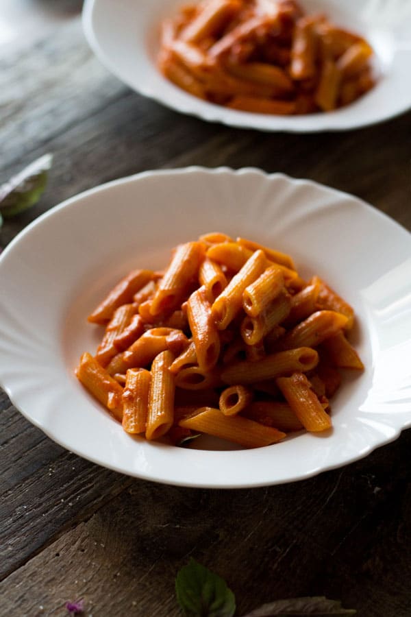 how to make penne alla vodka with jar sauce