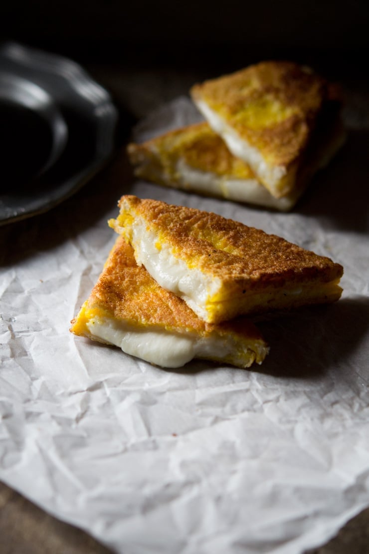 Mozzarella In Carrozza Recipe (Fried Mozzarella Sandwiches) Inside