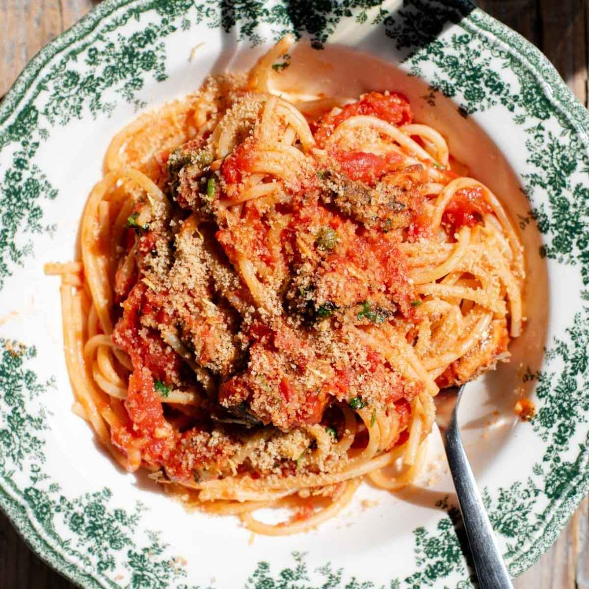 Tomato Pasta with Sardines and Breadcrumbs